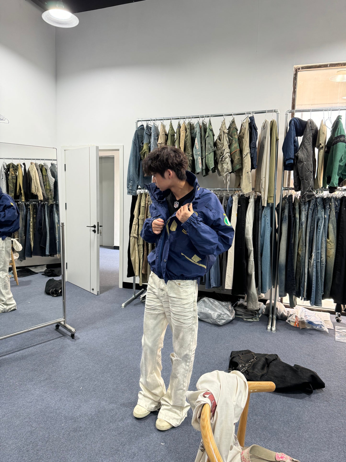 4EARLESS ‘ Starry’ White Jean