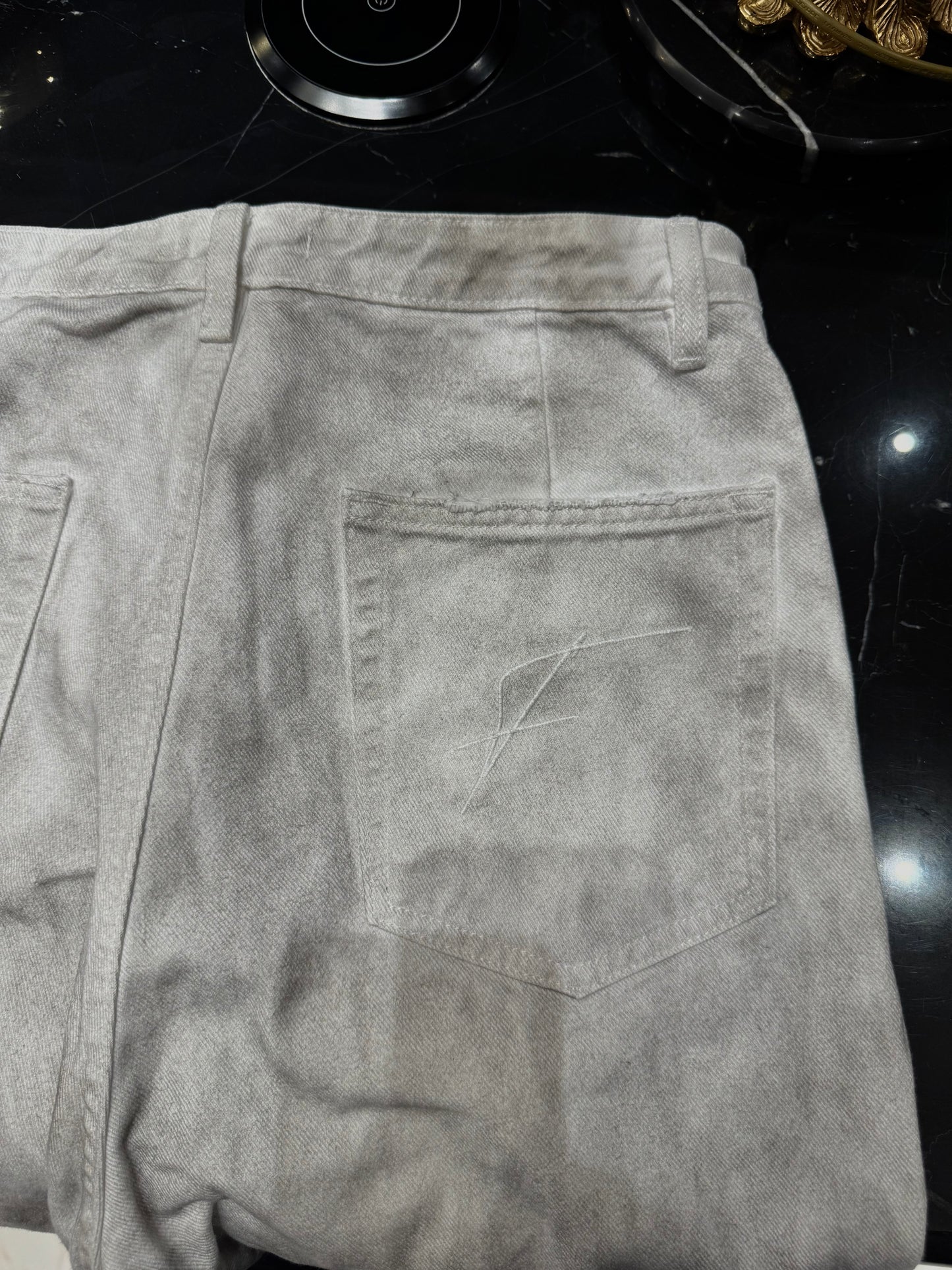 4EARLESS ‘ Starry’ White Jean
